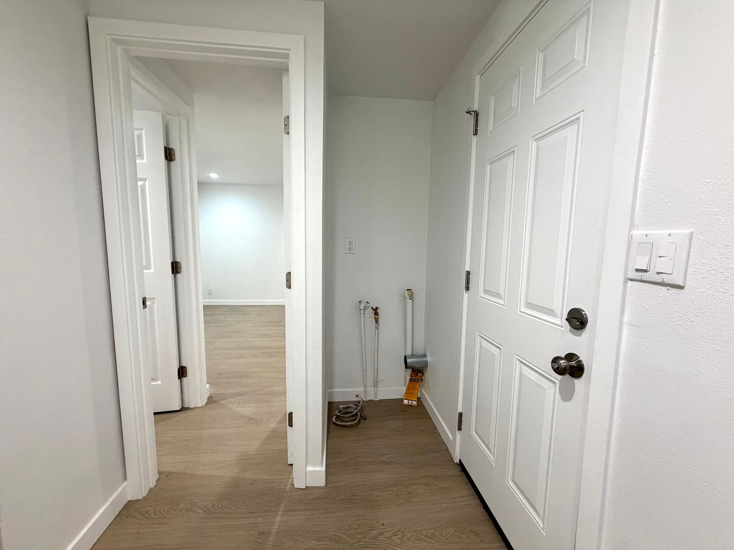 1070 Katherine Rd - Simi Valley - California - 2 bed, 2 bath rental property