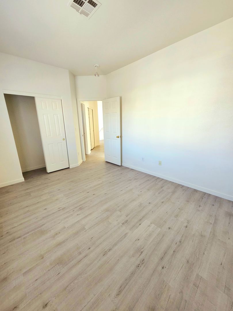 10742 Balmoral ST - Las Vegas - Nevada - 3 bed, 2.5 bath rental property