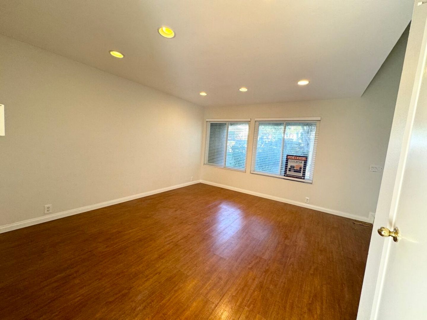 10885 Caravelle Place - San Diego - California - 3 bed, 2.5 bath rental property