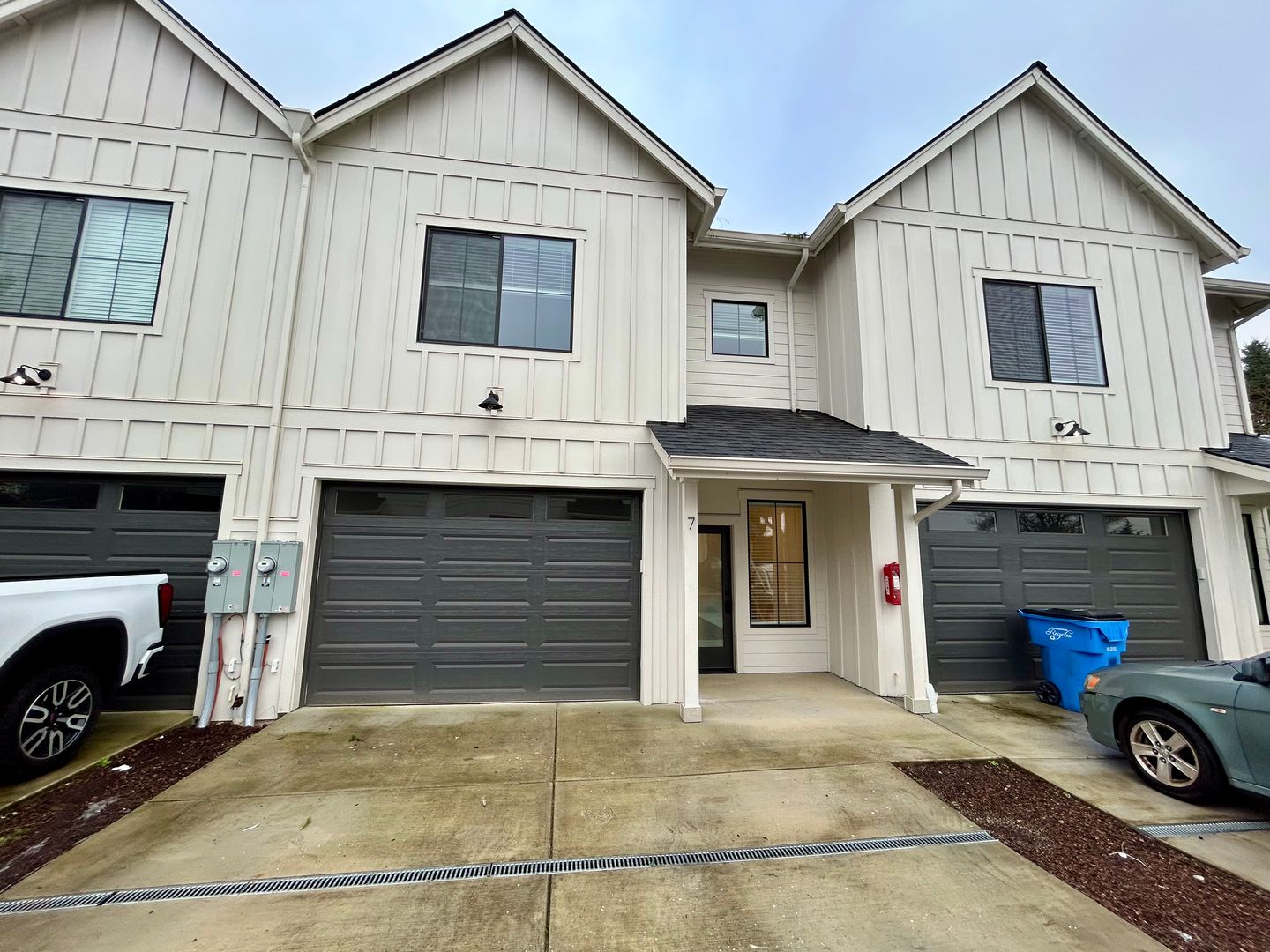 11015 NE 26th - Unit 07 - Vancouver - Washington - 3 bed, 2.5 bath rental property