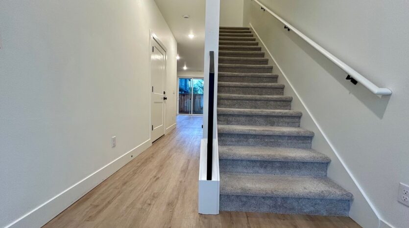 11015 NE 26th - Unit 07 - Vancouver - Washington - 3 bed, 2.5 bath rental property