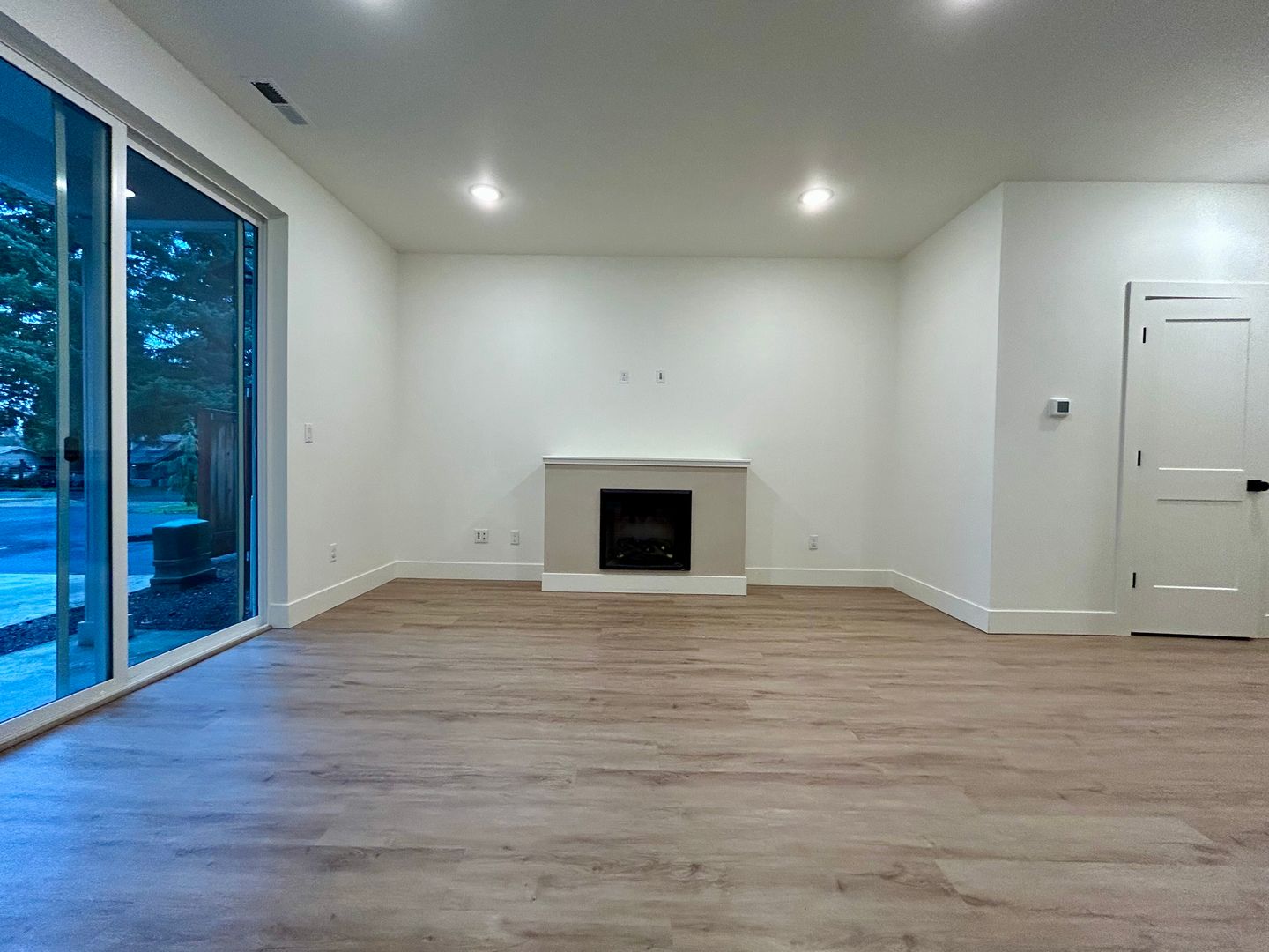 11015 NE 26th - Unit 07 - Vancouver - Washington - 3 bed, 2.5 bath rental property