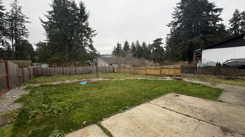 11219 105th Ave SW - Lakewood - Washington - 2 bed, 1 bath rental property