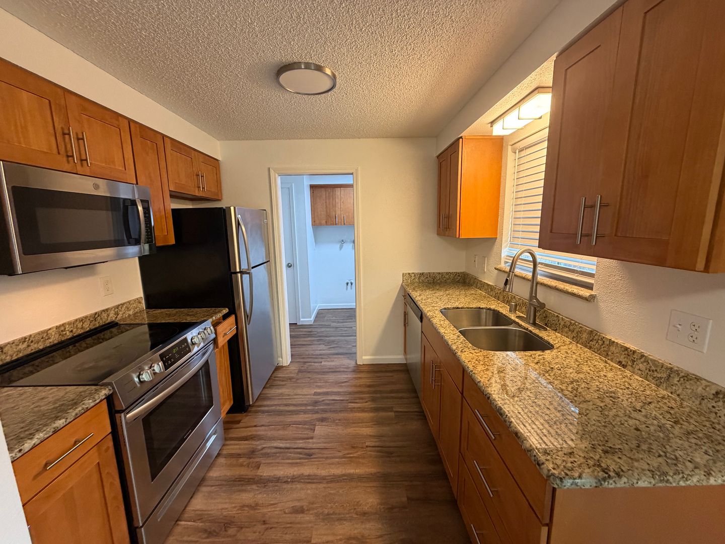 11219 105th Ave SW - Lakewood - Washington - 2 bed, 1 bath rental property