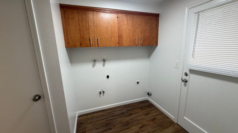 11219 105th Ave SW - Lakewood - Washington - 2 bed, 1 bath rental property