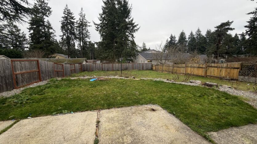 11219 105th Ave SW - Lakewood - Washington - 2 bed, 1 bath rental property
