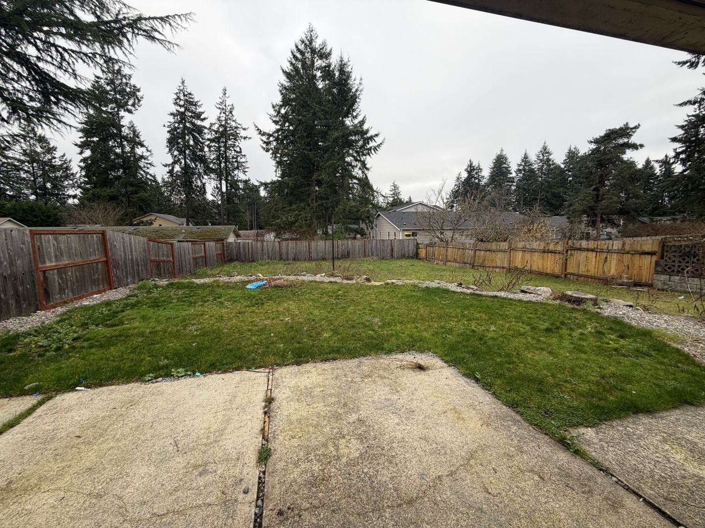11219 105th Ave SW - Lakewood - Washington - 2 bed, 1 bath rental property