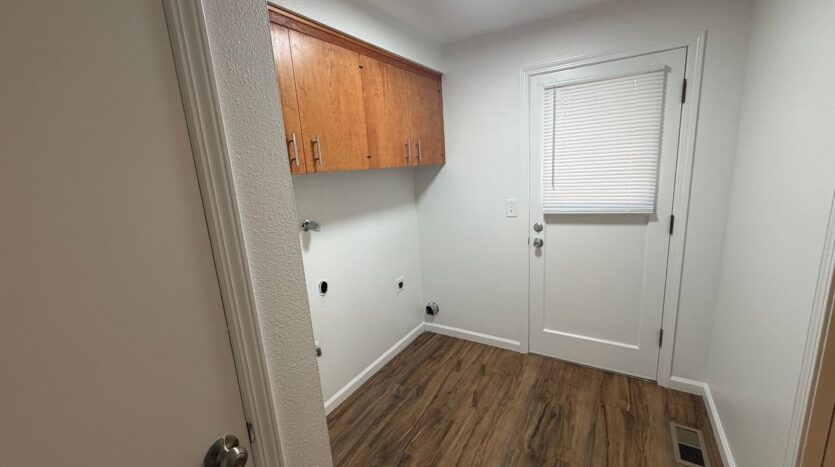 11219 105th Ave SW - Lakewood - Washington - 2 bed, 1 bath rental property