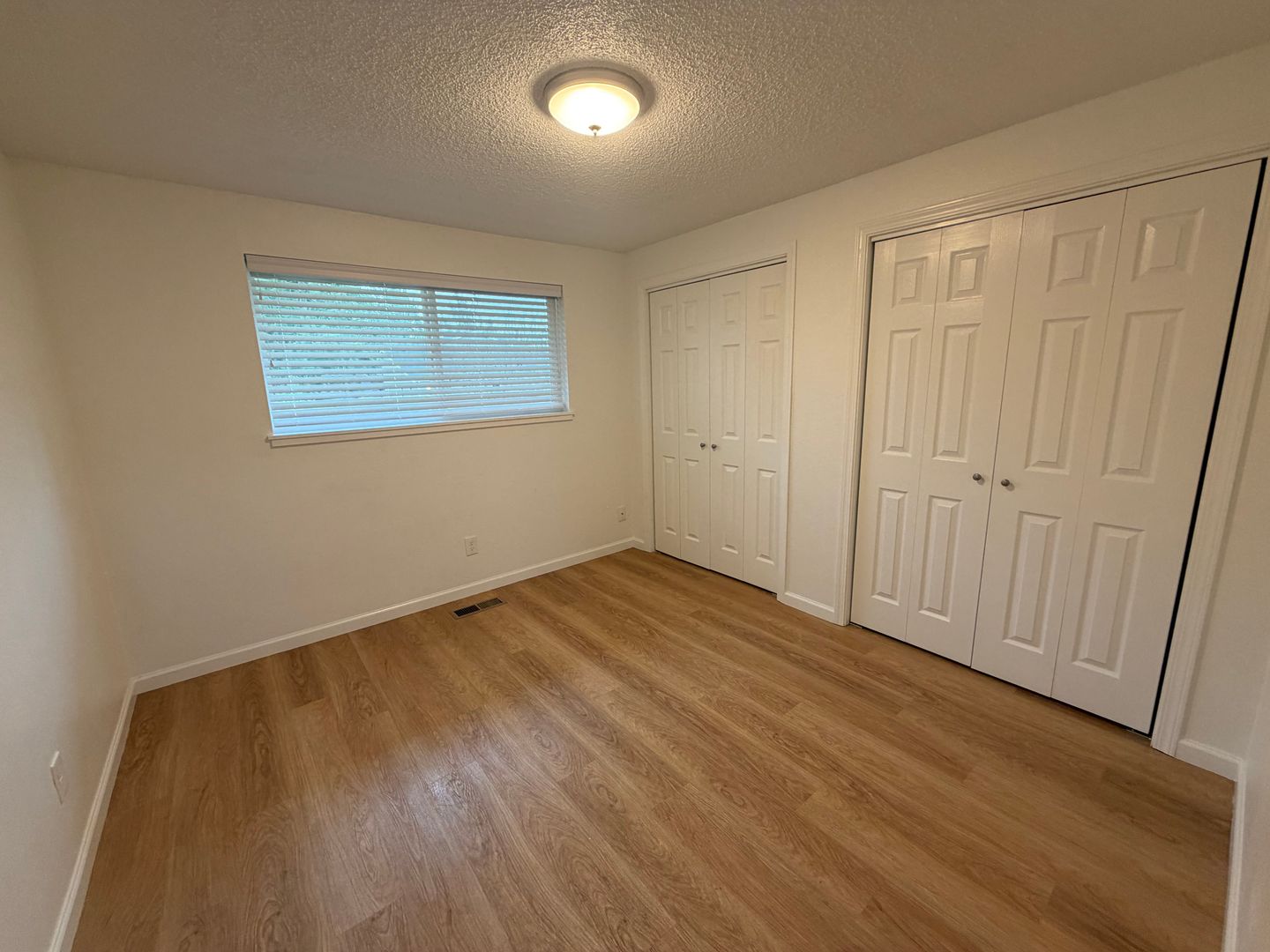11219 105th Ave SW - Lakewood - Washington - 2 bed, 1 bath rental property