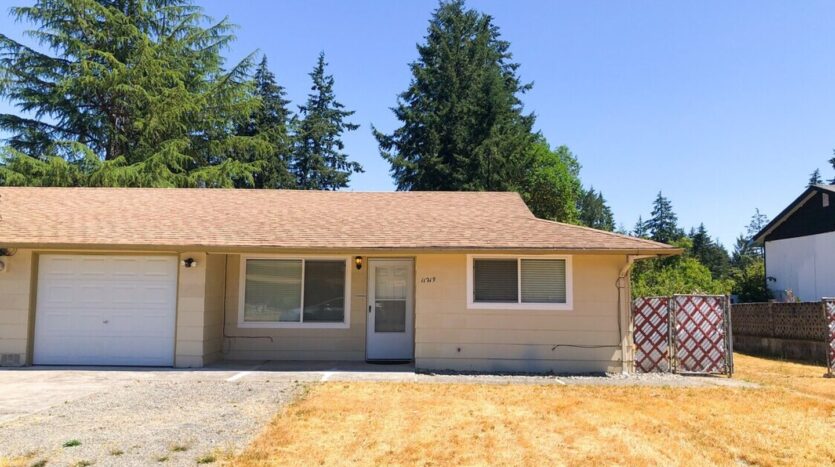 11219 105th Ave SW - Lakewood - Washington - 2 bed, 1 bath rental property