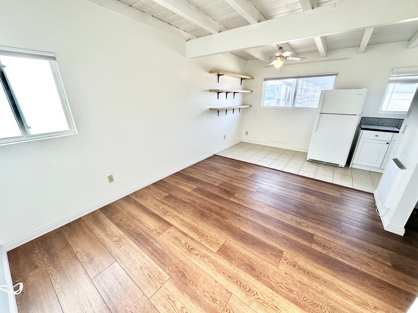 118-B 38th St. - Newport Beach - California - 1 bed, 1 bath rental property