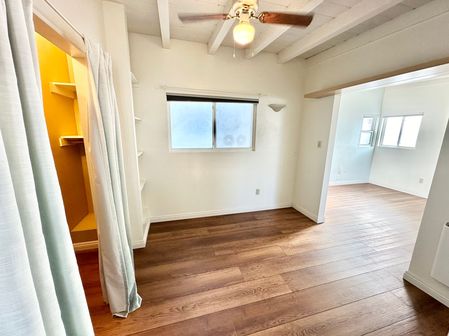 118-B 38th St. - Newport Beach - California - 1 bed, 1 bath rental property