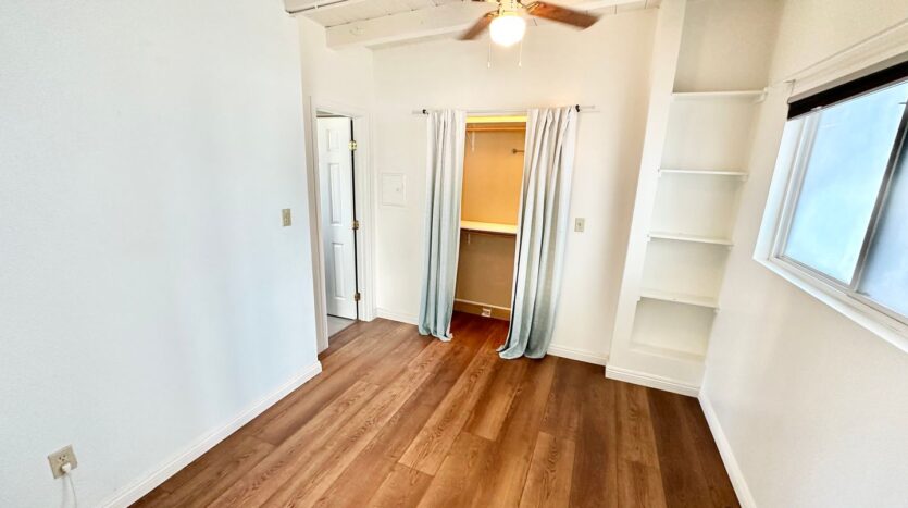 118-B 38th St. - Newport Beach - California - 1 bed, 1 bath rental property