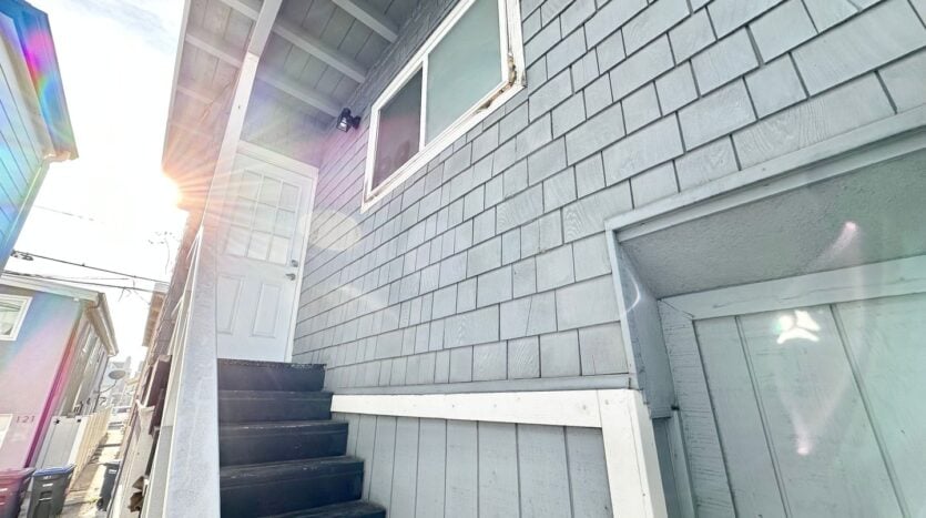 118-B 38th St. - Newport Beach - California - 1 bed, 1 bath rental property