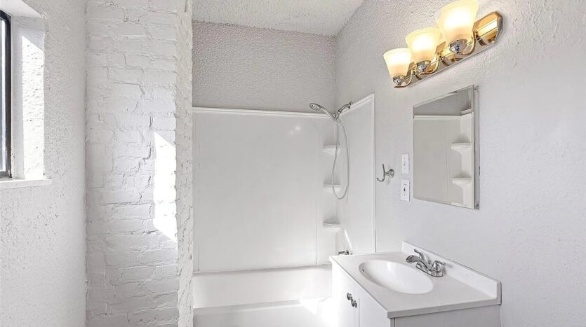 1214 8th Street - Tacoma - Washington - 4 bed, 1.5 bath rental property