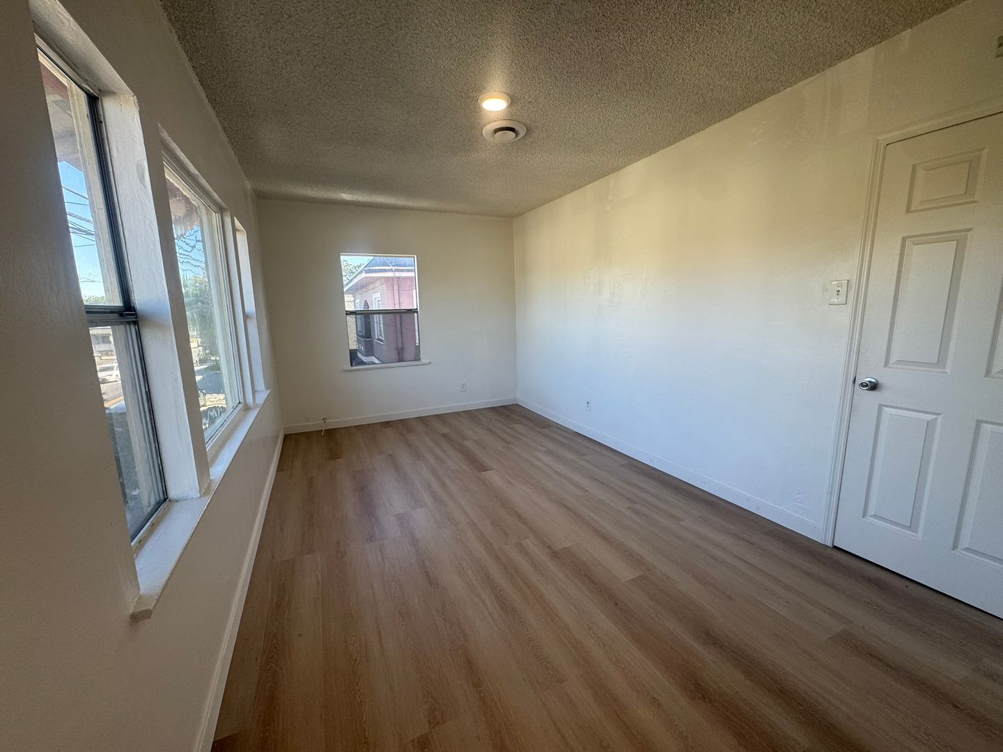 1244 E Broadway - Long Beach - California - 1 bed, 1 bath rental property