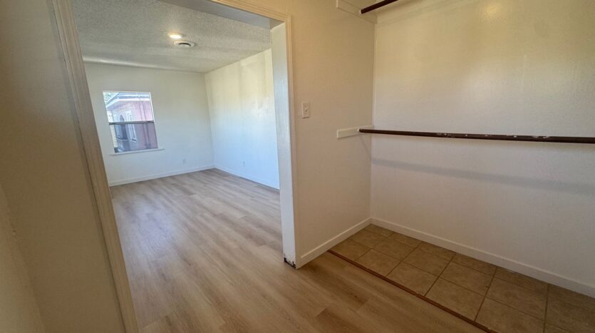 1244 E Broadway - Long Beach - California - 1 bed, 1 bath rental property