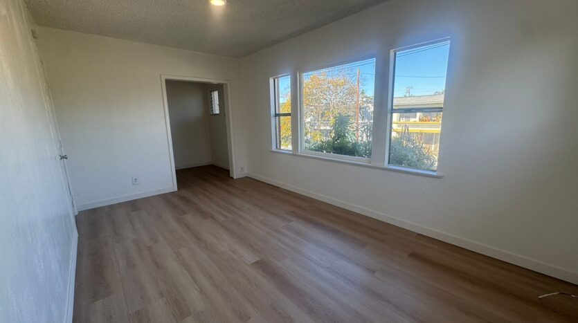 1244 E Broadway - Long Beach - California - 1 bed, 1 bath rental property