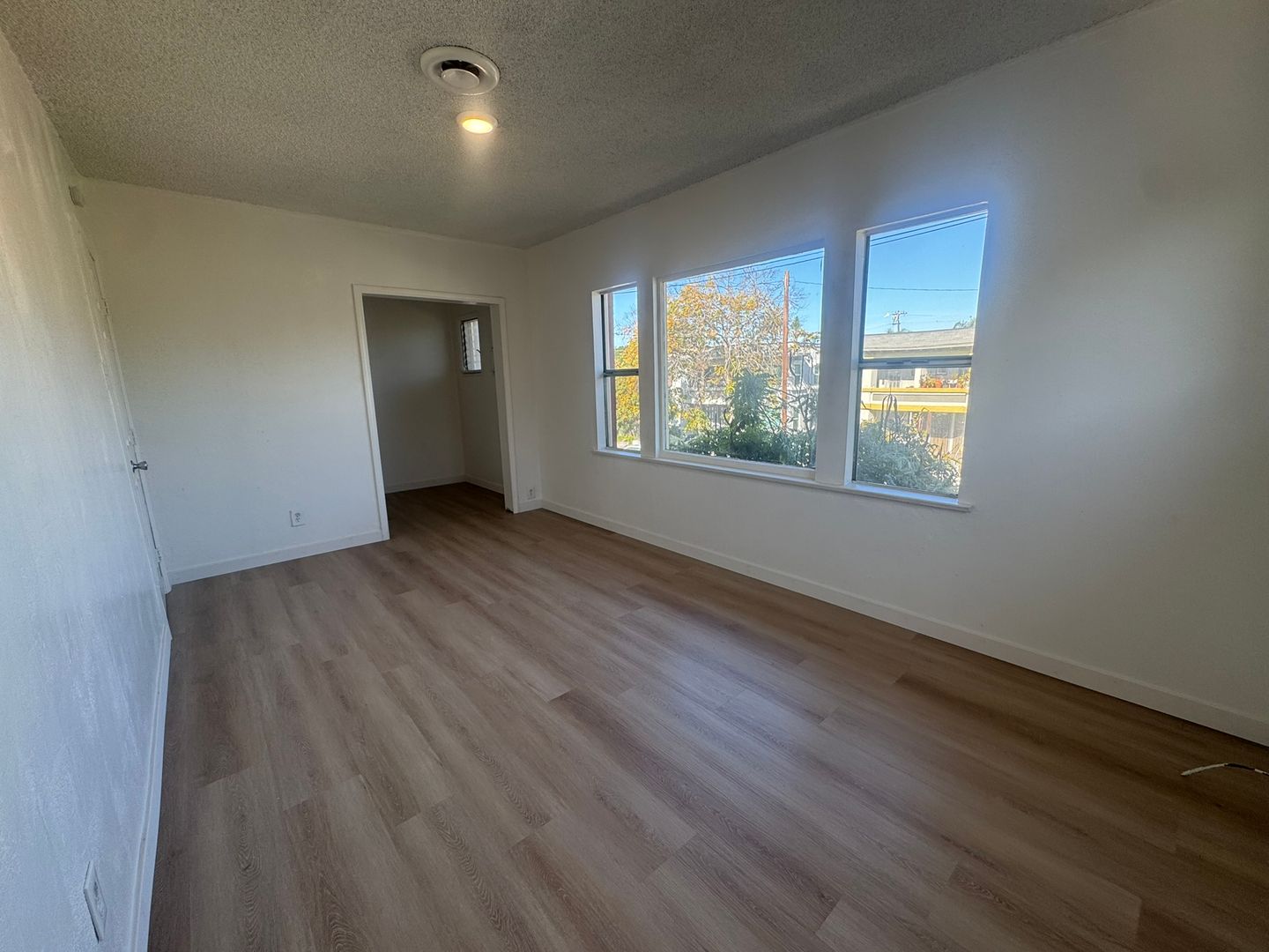 1244 E Broadway - Long Beach - California - 1 bed, 1 bath rental property