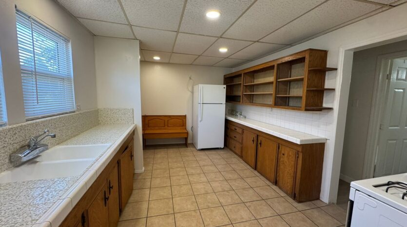 1244 E Broadway - Long Beach - California - 1 bed, 1 bath rental property