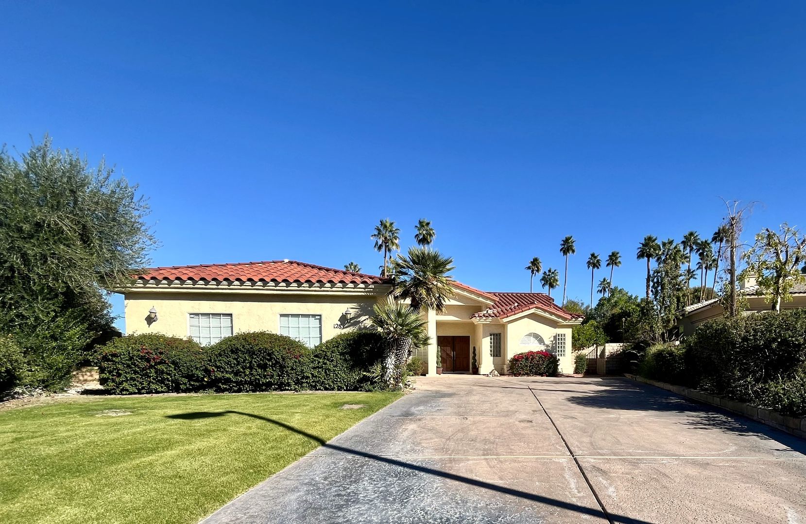 128 Vista Oro - Palm Desert - California - 3 bed, 3.5 bath rental property