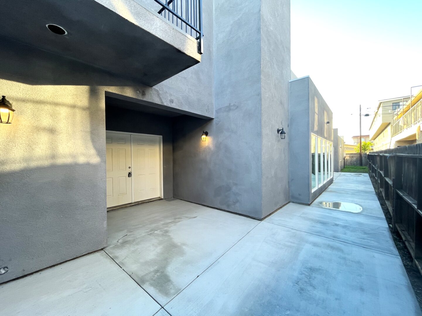 13227 Florwood Ave - Hawthorne - California - 4 bed, 4.5 bath rental property