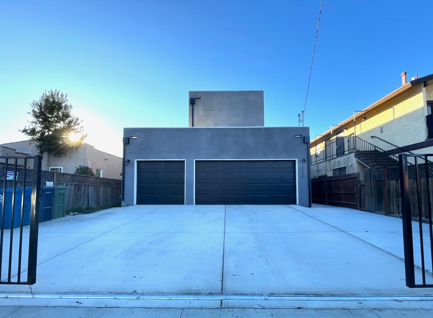 13227 Florwood Ave - Hawthorne - California - 4 bed, 4.5 bath rental property