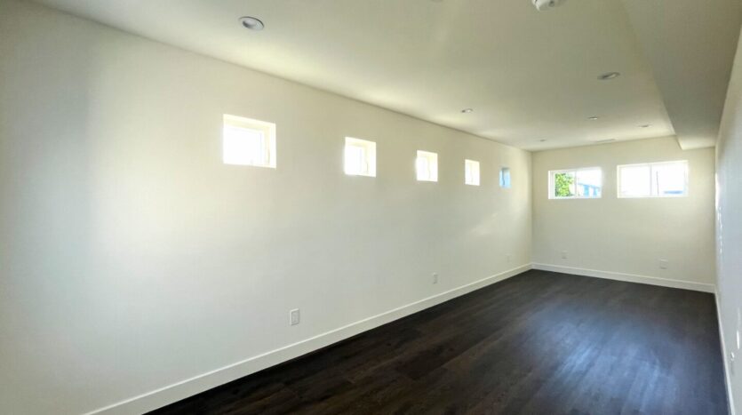 13227 Florwood Ave - Hawthorne - California - 4 bed, 4.5 bath rental property