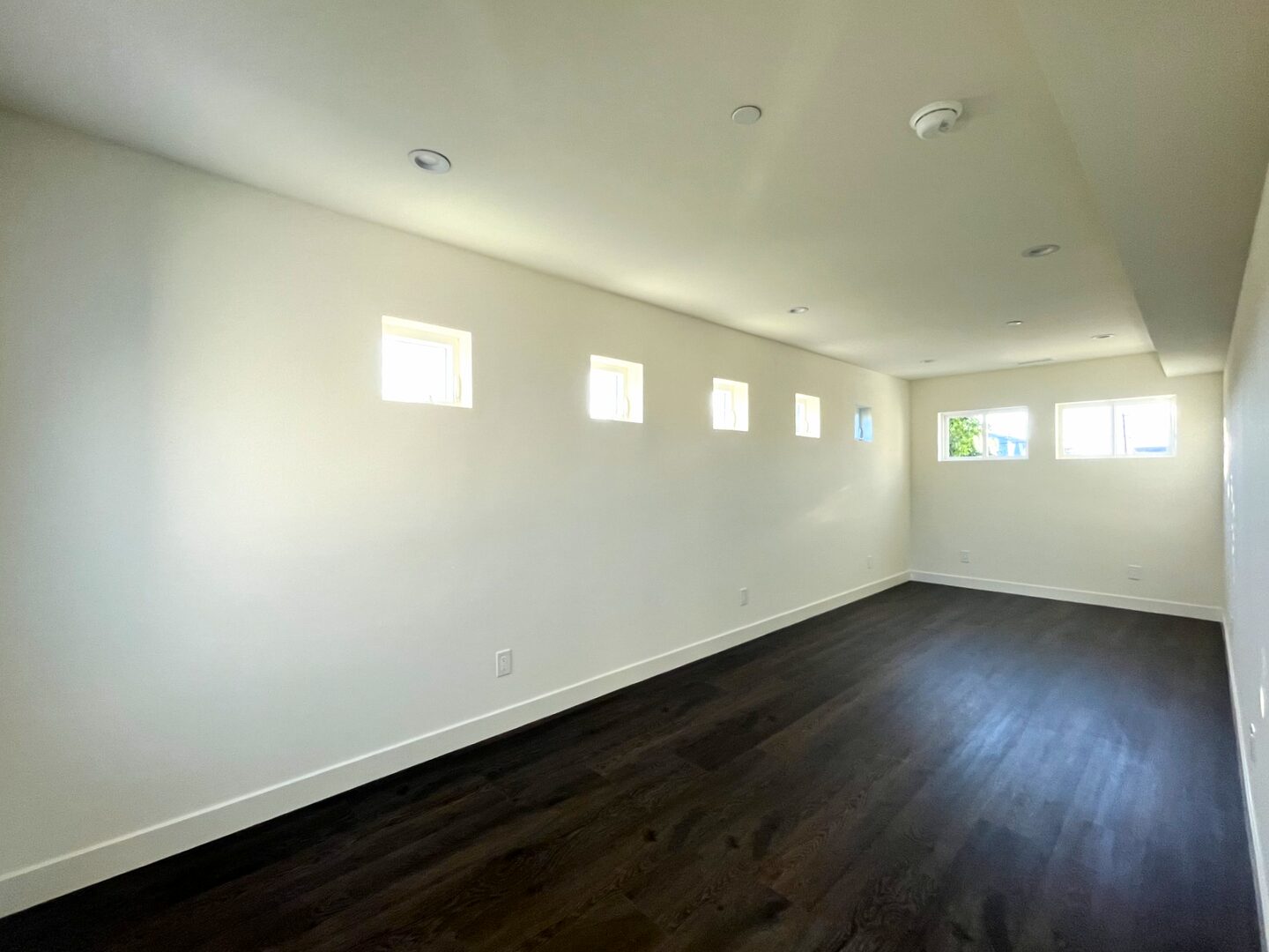 13227 Florwood Ave - Hawthorne - California - 4 bed, 4.5 bath rental property