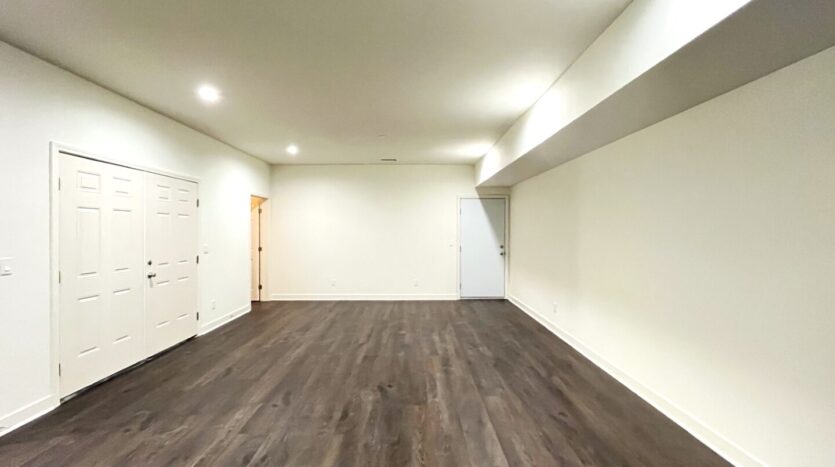 13227 Florwood Ave - Hawthorne - California - 4 bed, 4.5 bath rental property