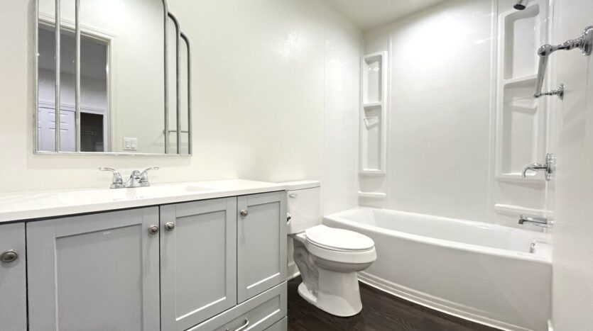 13227 Florwood Ave - Hawthorne - California - 4 bed, 4.5 bath rental property