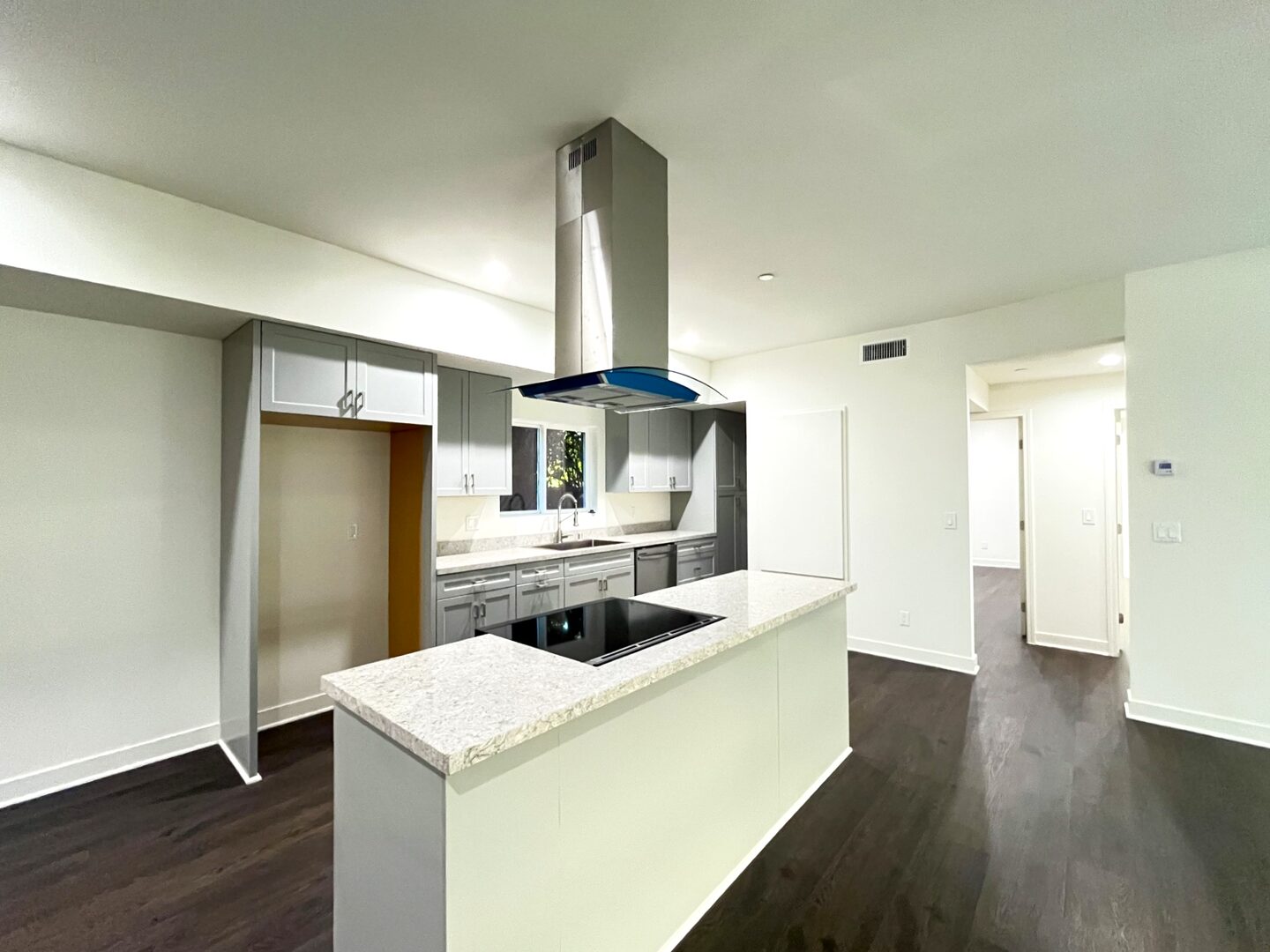 13227 Florwood Ave - Hawthorne - California - 4 bed, 4.5 bath rental property