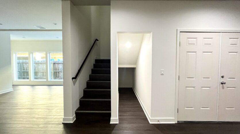 13227 Florwood Ave - Hawthorne - California - 4 bed, 4.5 bath rental property