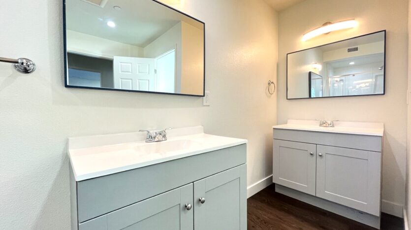 13227 Florwood Ave - Hawthorne - California - 4 bed, 4.5 bath rental property