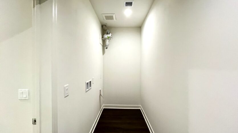 13227 Florwood Ave - Hawthorne - California - 4 bed, 4.5 bath rental property