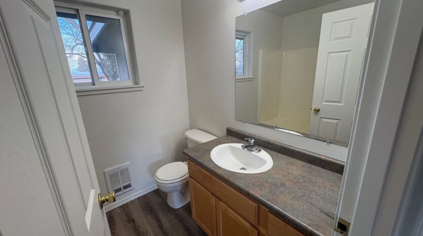 14 SE McKinley Ave - 2 - Bend - Oregon - 3 bed, 2.5 bath rental property