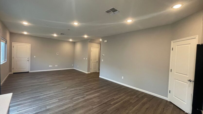 1424 Willowedge Way - Stockton - California - 4 bed, 3 bath rental property