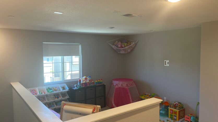 1424 Willowedge Way - Stockton - California - 4 bed, 3 bath rental property