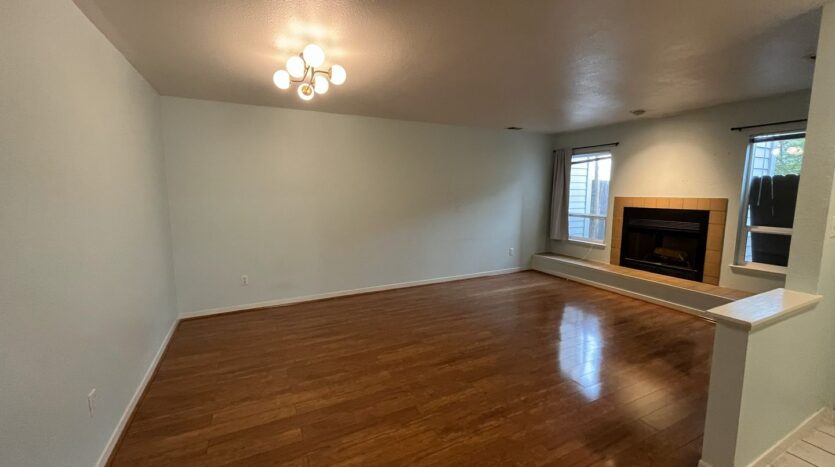 1523 Hood Rd Unit C - Sacramento - California - 2 bed, 2 bath rental property