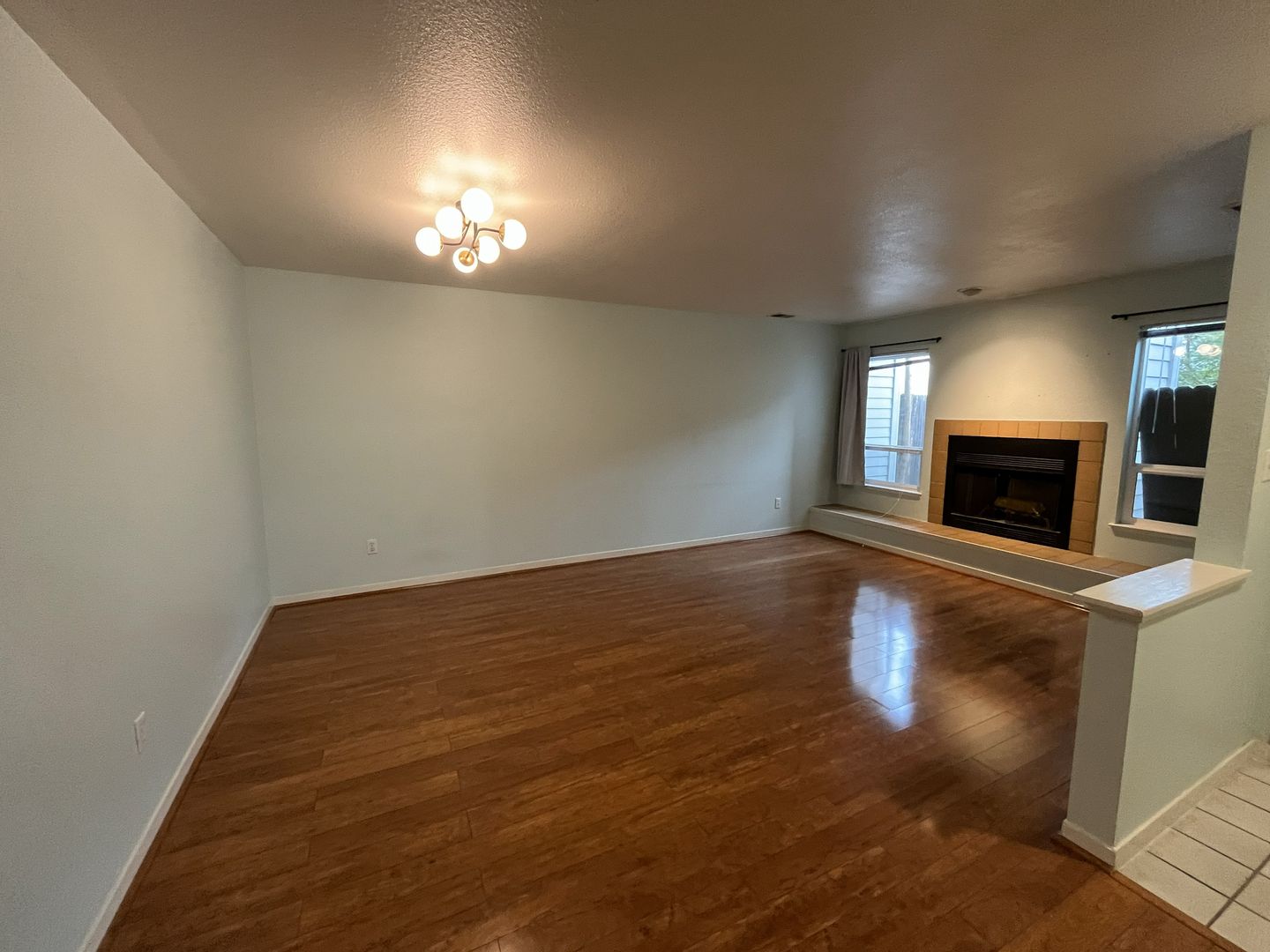 1523 Hood Rd Unit C - Sacramento - California - 2 bed, 2 bath rental property