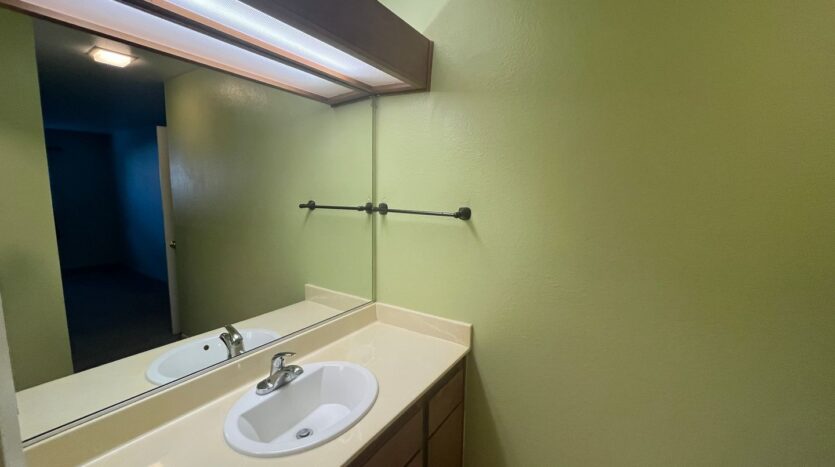 1523 Hood Rd Unit C - Sacramento - California - 2 bed, 2 bath rental property