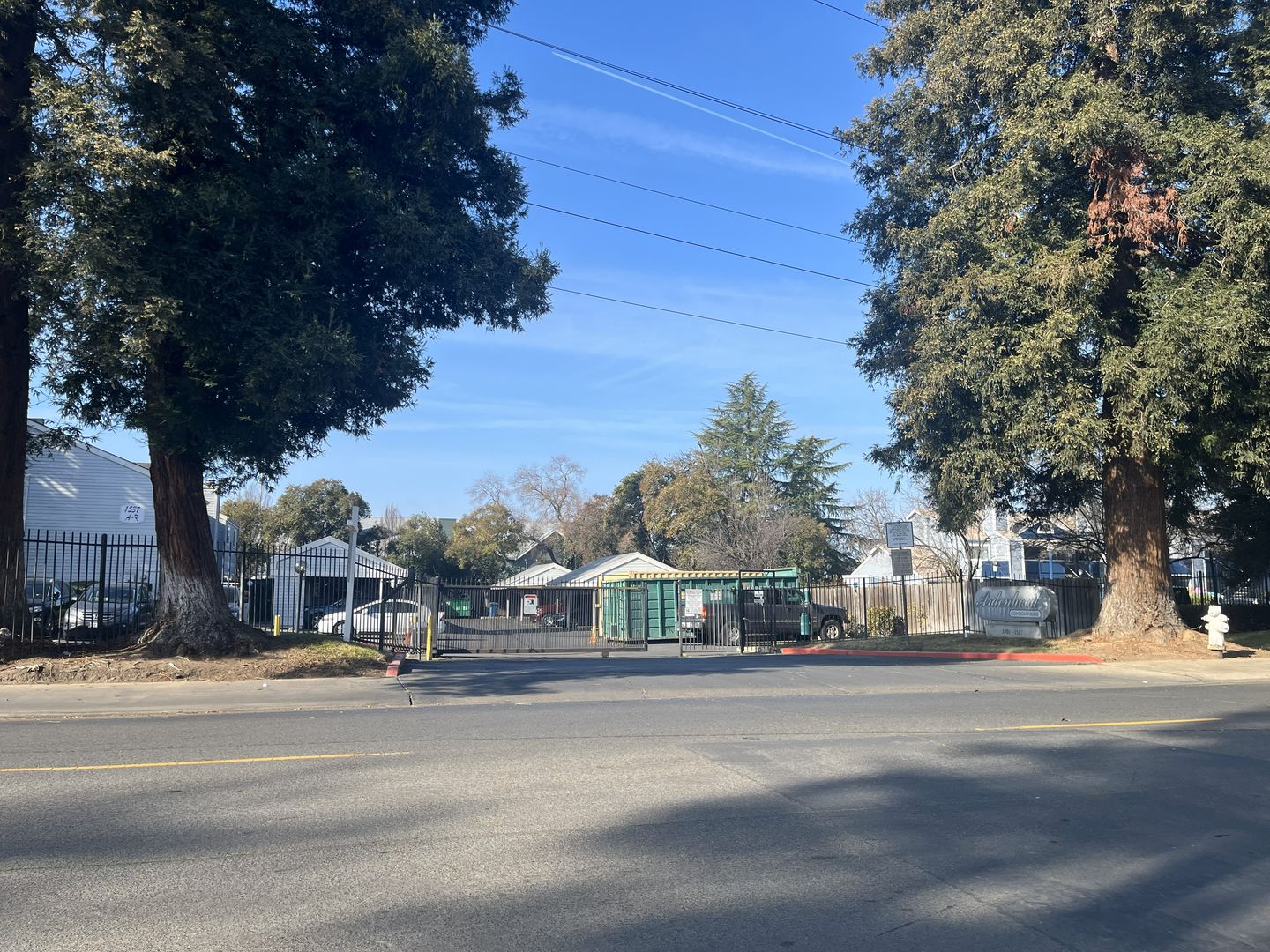 1523 Hood Rd Unit C - Sacramento - California - 2 bed, 2 bath rental property