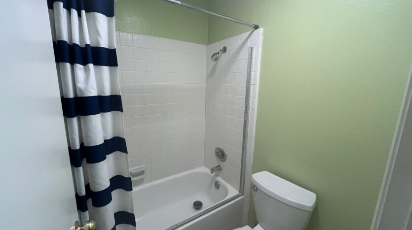 1523 Hood Rd Unit C - Sacramento - California - 2 bed, 2 bath rental property