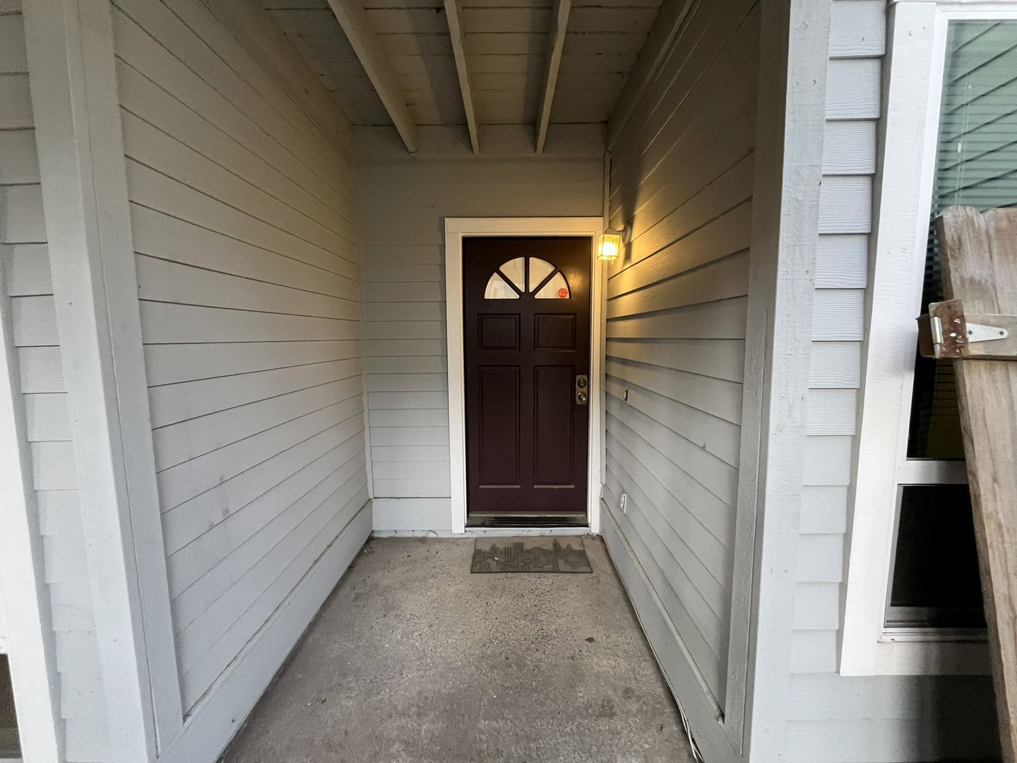 1523 Hood Rd Unit C - Sacramento - California - 2 bed, 2 bath rental property