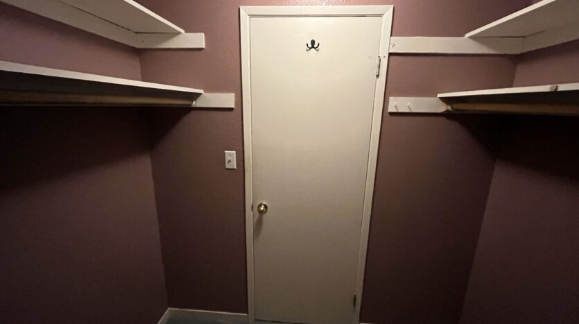 1523 Hood Rd Unit C - Sacramento - California - 2 bed, 2 bath rental property