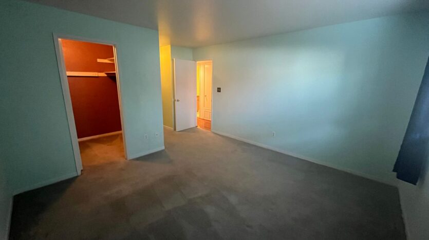 1523 Hood Rd Unit C - Sacramento - California - 2 bed, 2 bath rental property