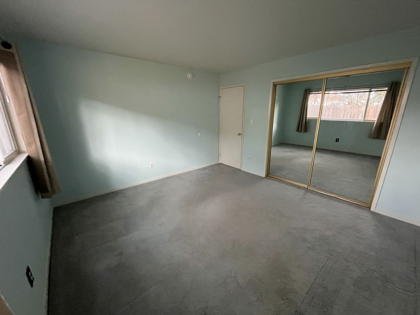 1523 Hood Rd Unit C - Sacramento - California - 2 bed, 2 bath rental property