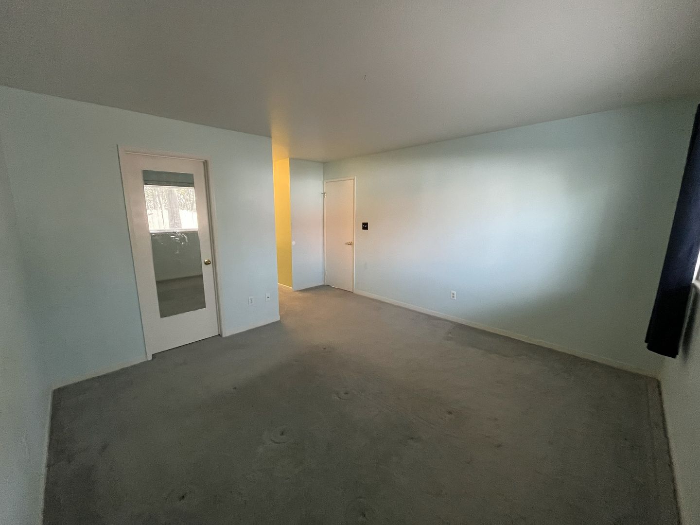 1523 Hood Rd Unit C - Sacramento - California - 2 bed, 2 bath rental property