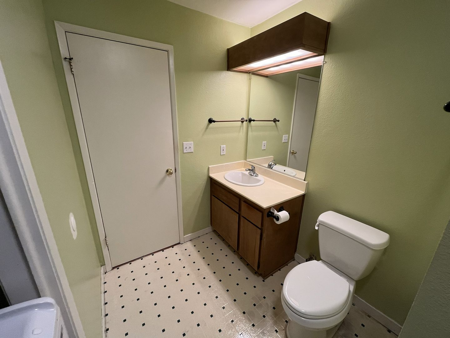 1523 Hood Rd Unit C - Sacramento - California - 2 bed, 2 bath rental property