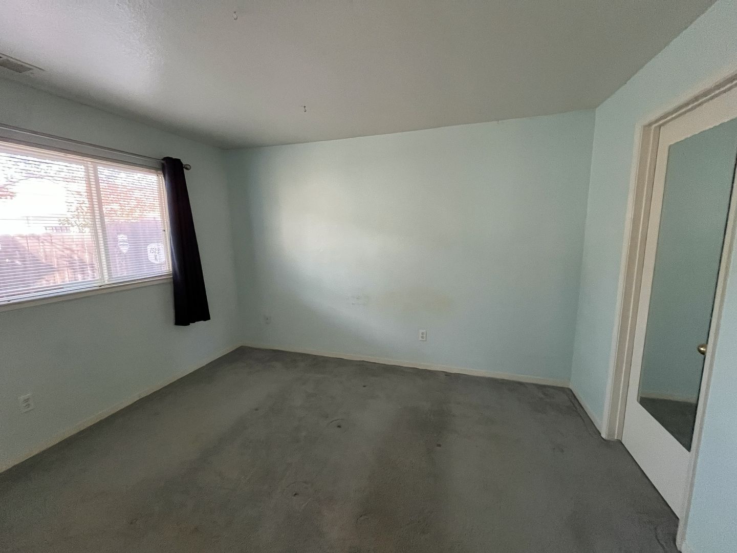 1523 Hood Rd Unit C - Sacramento - California - 2 bed, 2 bath rental property